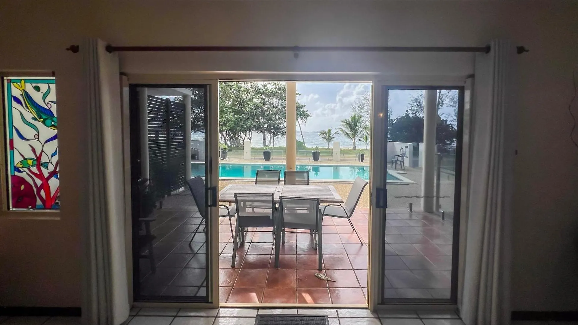 La Riviera One Coastal Life Style One Bedroom South Mission Beach Apartment